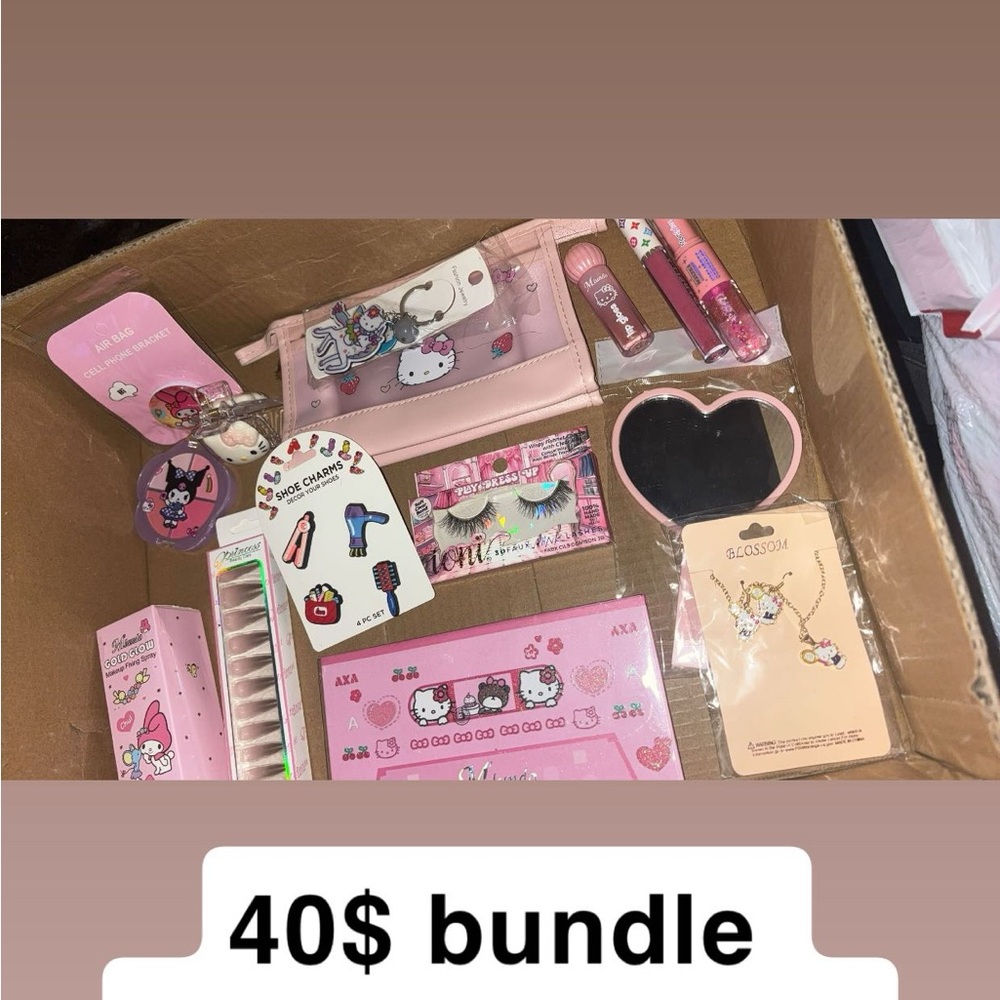 Hello Kitty Makeup and Accessories Bundle